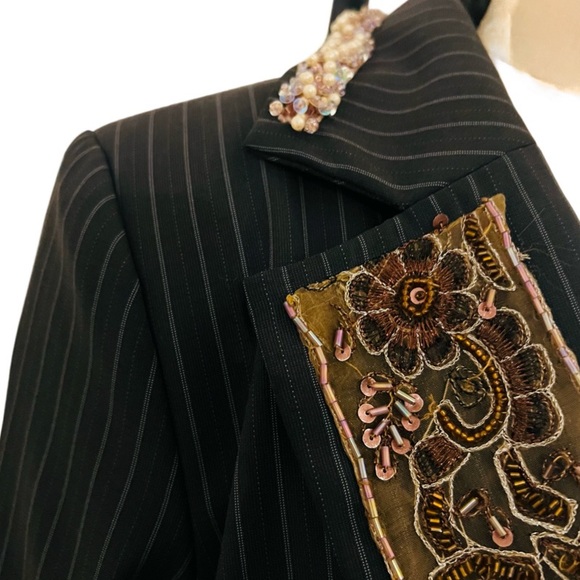 TRUE MEANING Pinstripe Blazer Blazer in Gray Size 6 - Picture 4 of 10